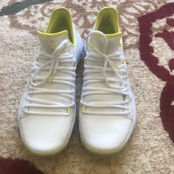Under armour shoes sz 12 - Picture 1 of 4